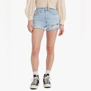 levi’s | 501 original shorts - medium indigo destructed